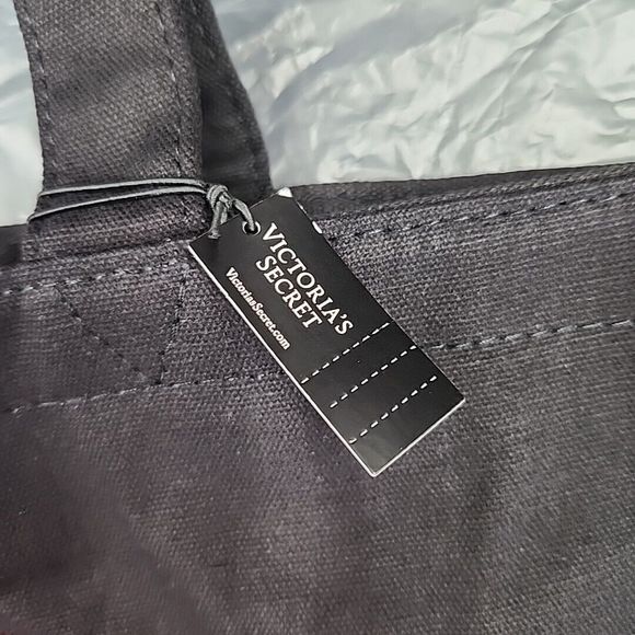 Victorias Secret Black Red Sequins Tote Large Travel Bag Valentines Day Lips NEW - Picture 7 of 16